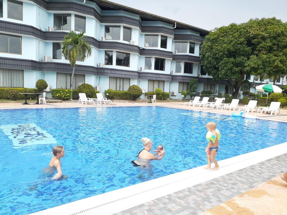 Silversand Villa Hotel Jomtien Beach Buitenkant foto